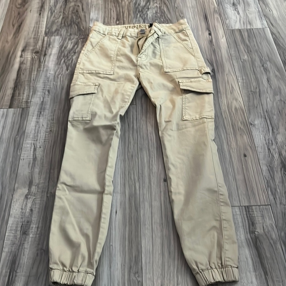 tan,size 7,runs small,skinny jeans,used
